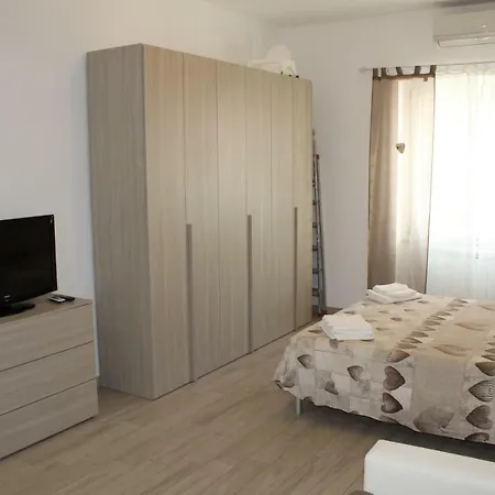 Chic House Апартаменты Рим