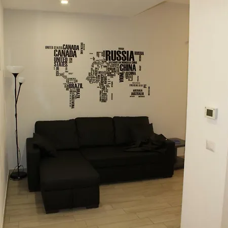 Апартаменты Chic House *